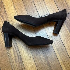 Calvin Klein suede heeled dress shoes